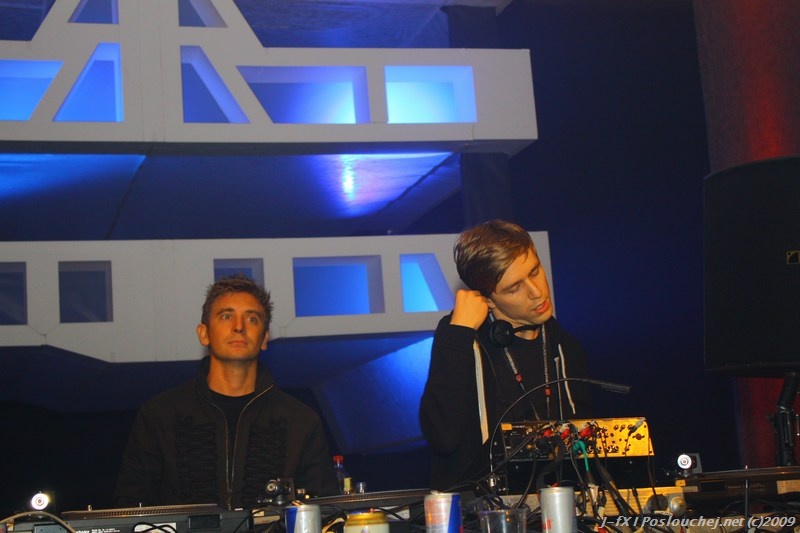 LET IT ROLL - Pátek 13. 3. 2009